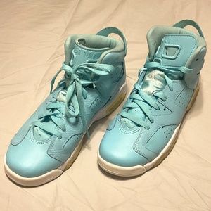 Air Jordan 6 Retro Pantone (GS) SKU-543390-407 Size 7y. No Box